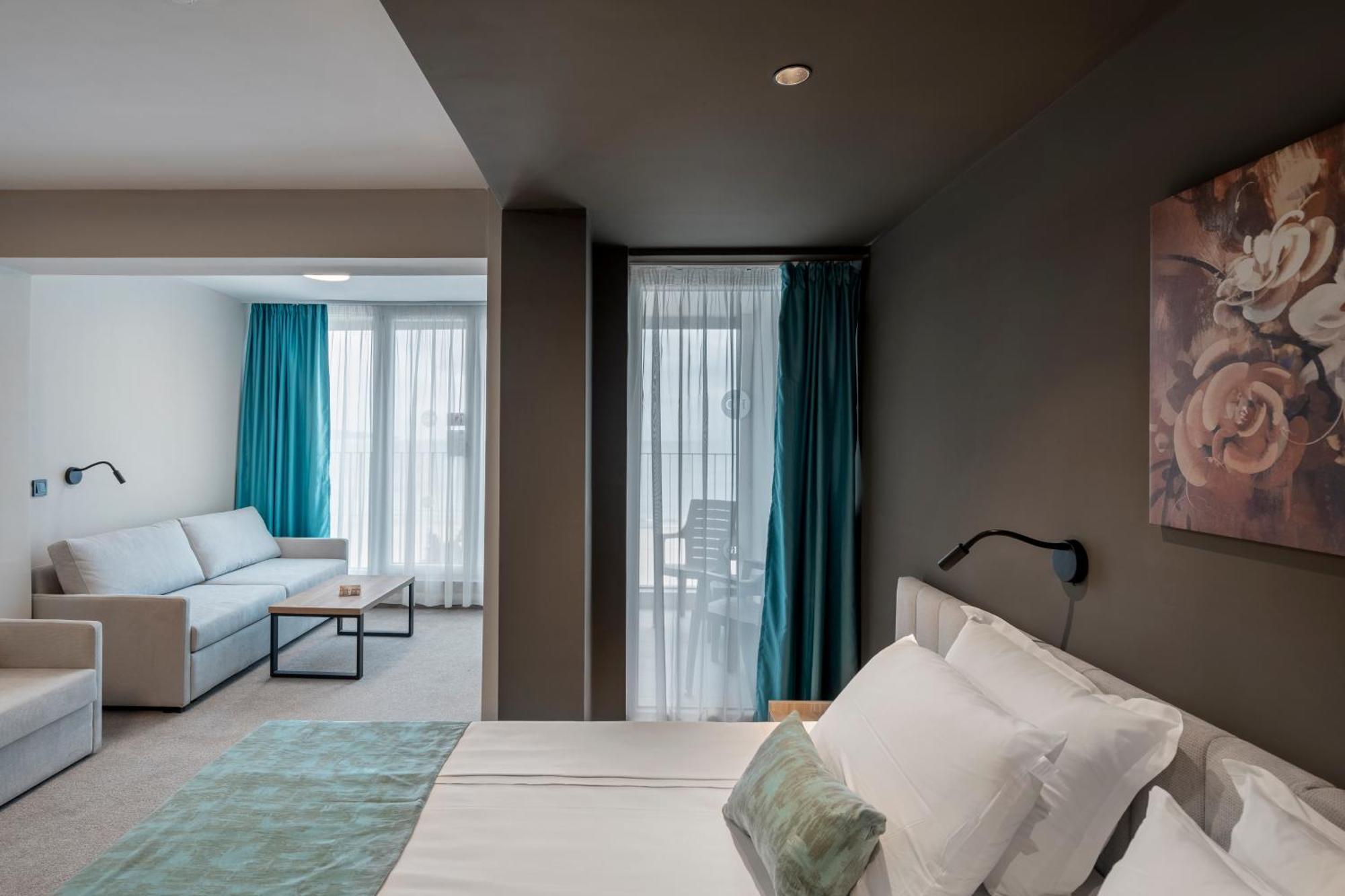 Grand Sunny Hotel 4*