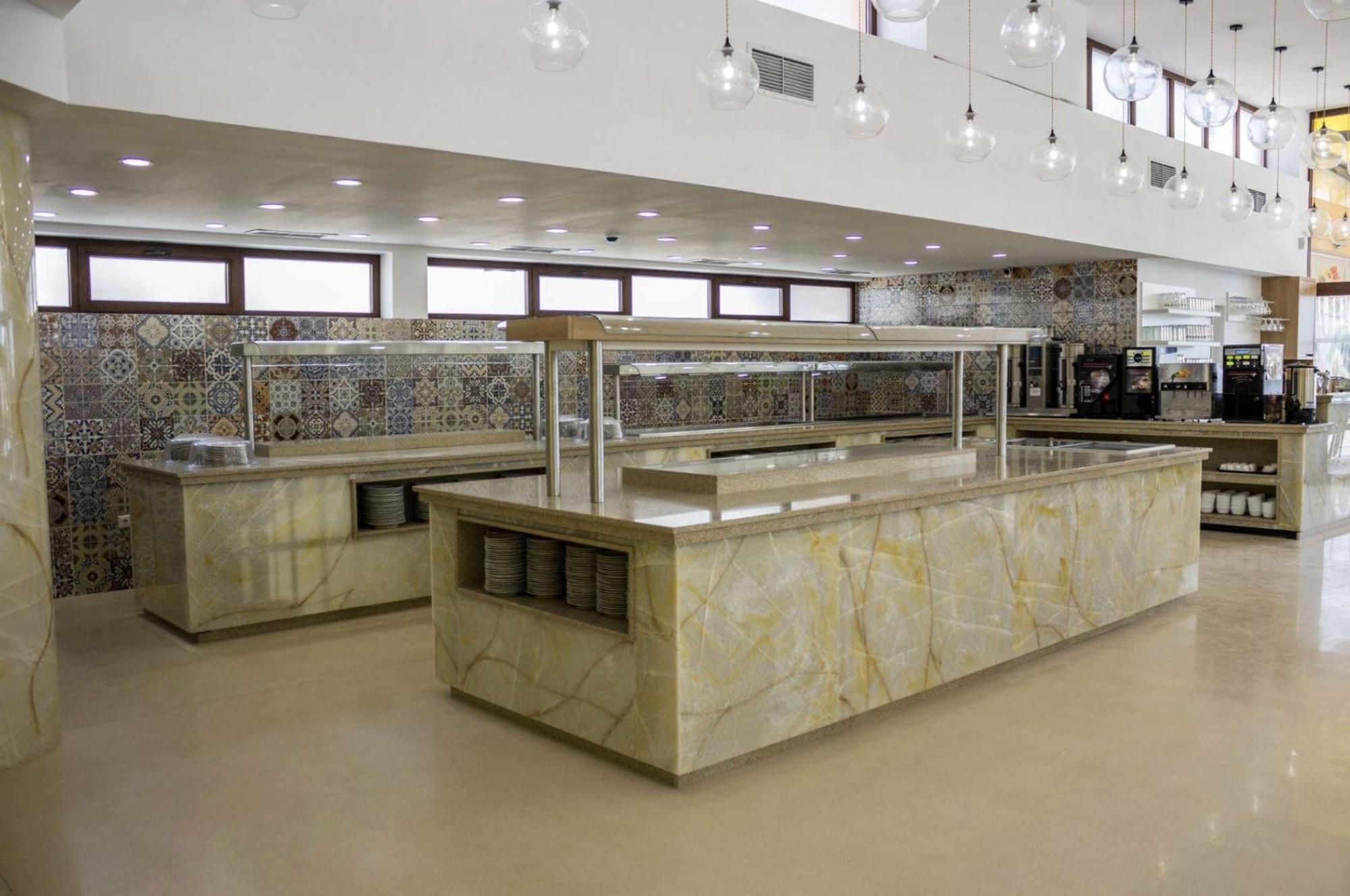 Hotel Grand Sunny 4*